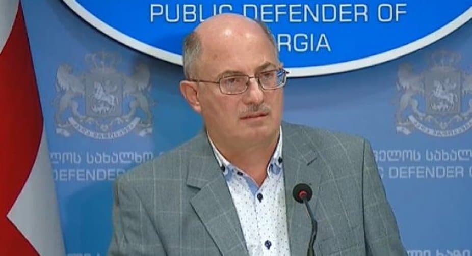 გიორგი გრიგოლია – ეს მიხეილ სააკაშვილის ანალიზებშია ჩადებული და მე არ მომიგონია, ვერ ვხედავ აქ ვერანაირ დარღევას