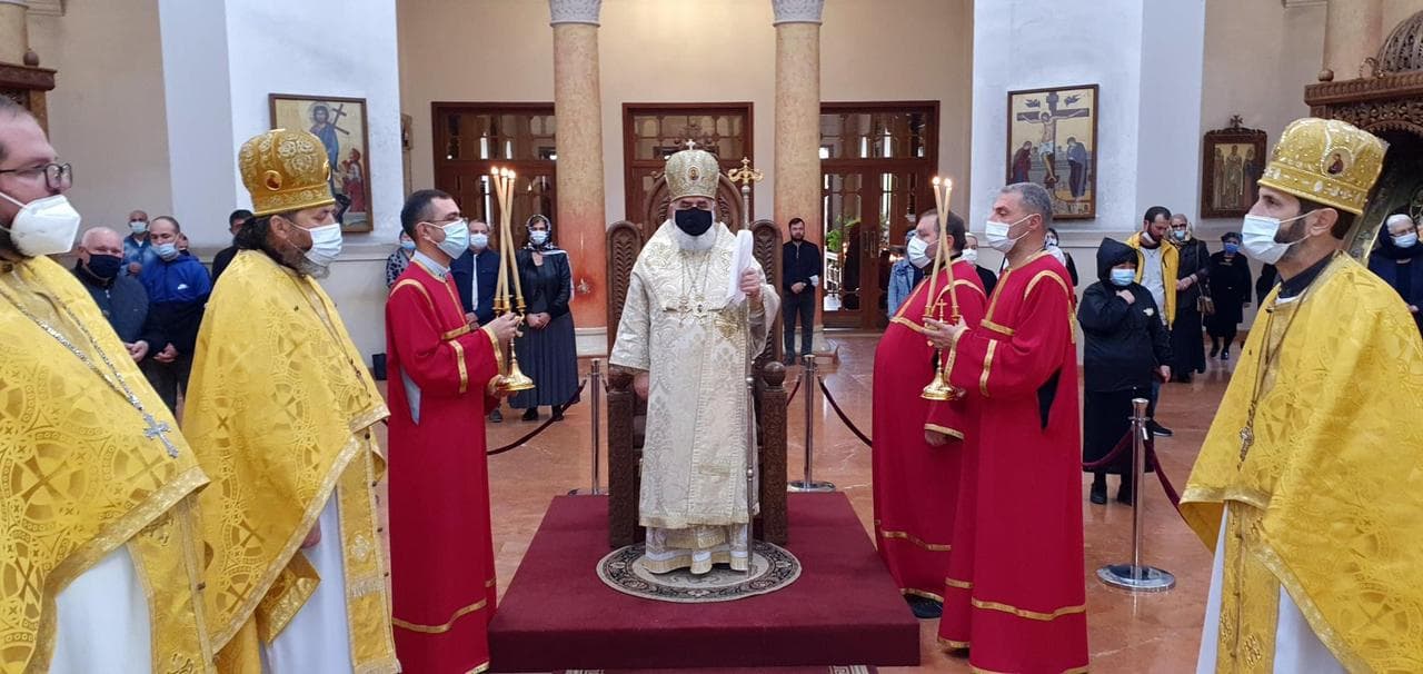 Frontnews image description