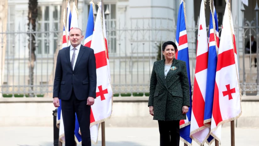 Frontnews image description