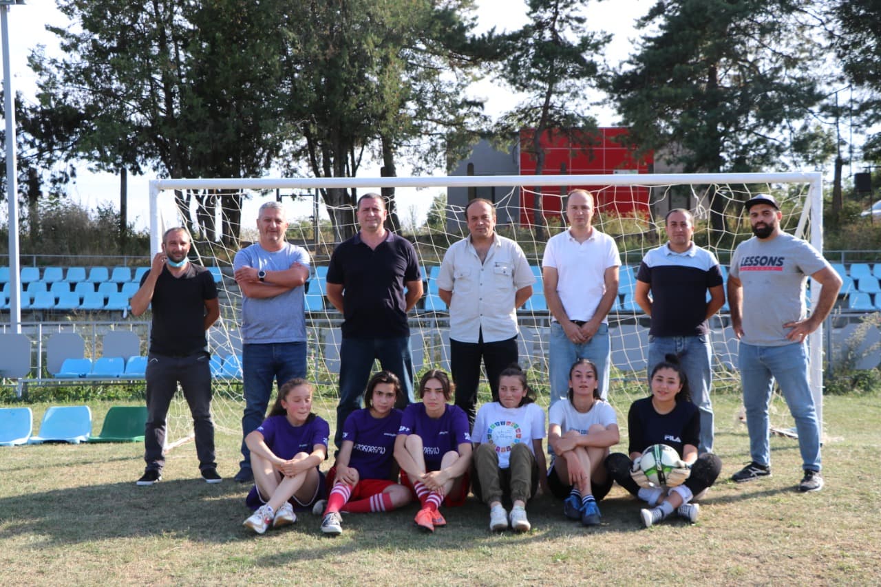 Frontnews image description