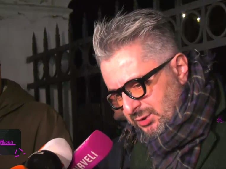 Frontnews image description