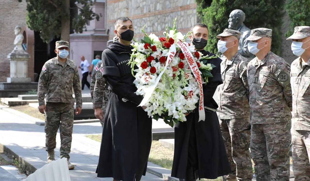 Frontnews image description