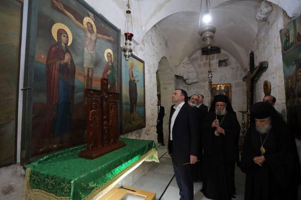 ირაკლი ღარიბაშვილმა იერუსალიმის ჯვრის მონასტერს ლუკა იერუსალიმელის ხატი საჩუქრად გადასცა