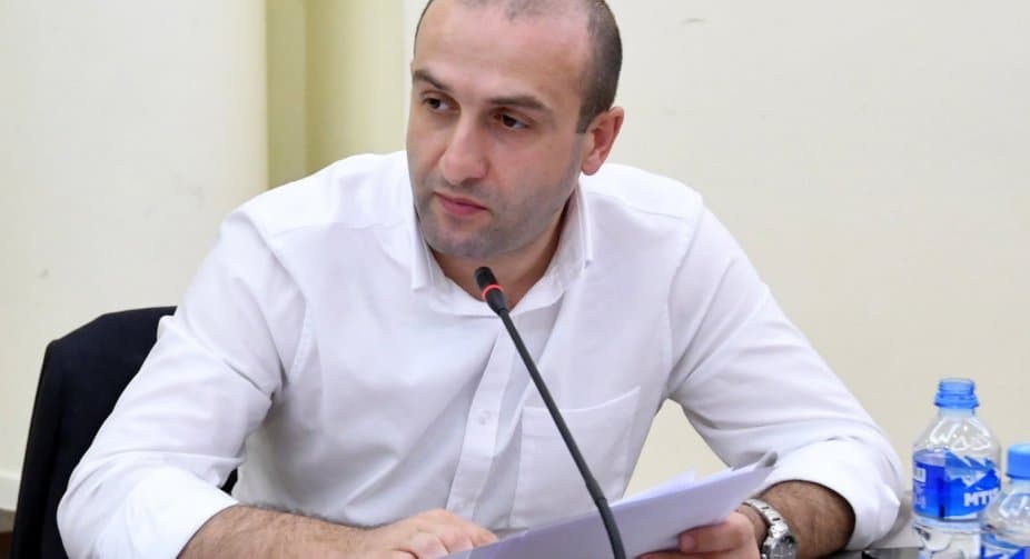 იაგო ხვიჩია – თვალსა და ხელს შუა საქართველოს ხელისუფლება ხდება ანტიამერიკული ძალა