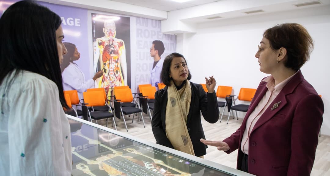 Ambassador of India Nilakshi Saha Sinha visited European University