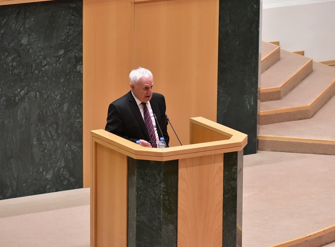 Frontnews image description