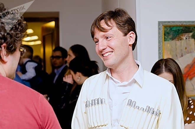 Frontnews image description