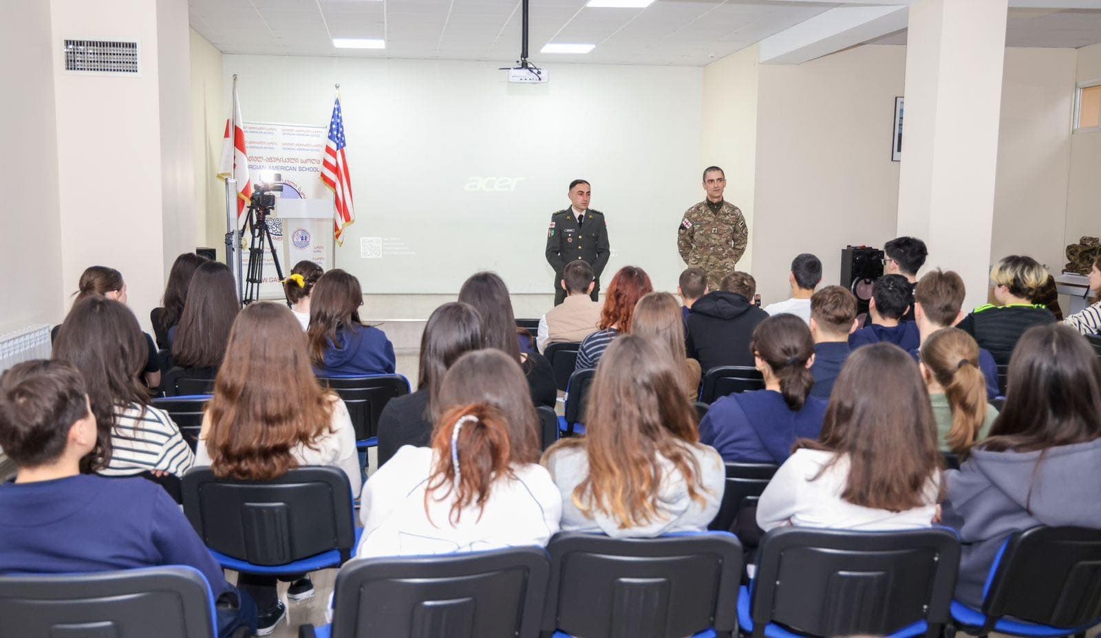 Frontnews image description