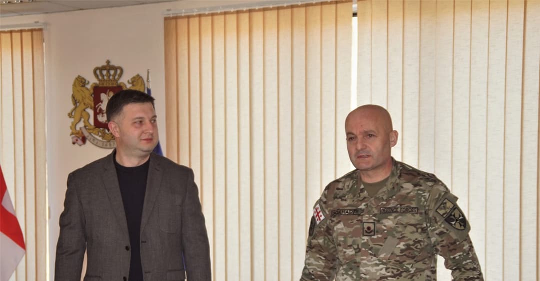 ონის მუნიციპალიტეტის მერიამ საქართველოს თავდაცვის ძალების ეროვნული გვარდიის უფროსს უმასპინძლა