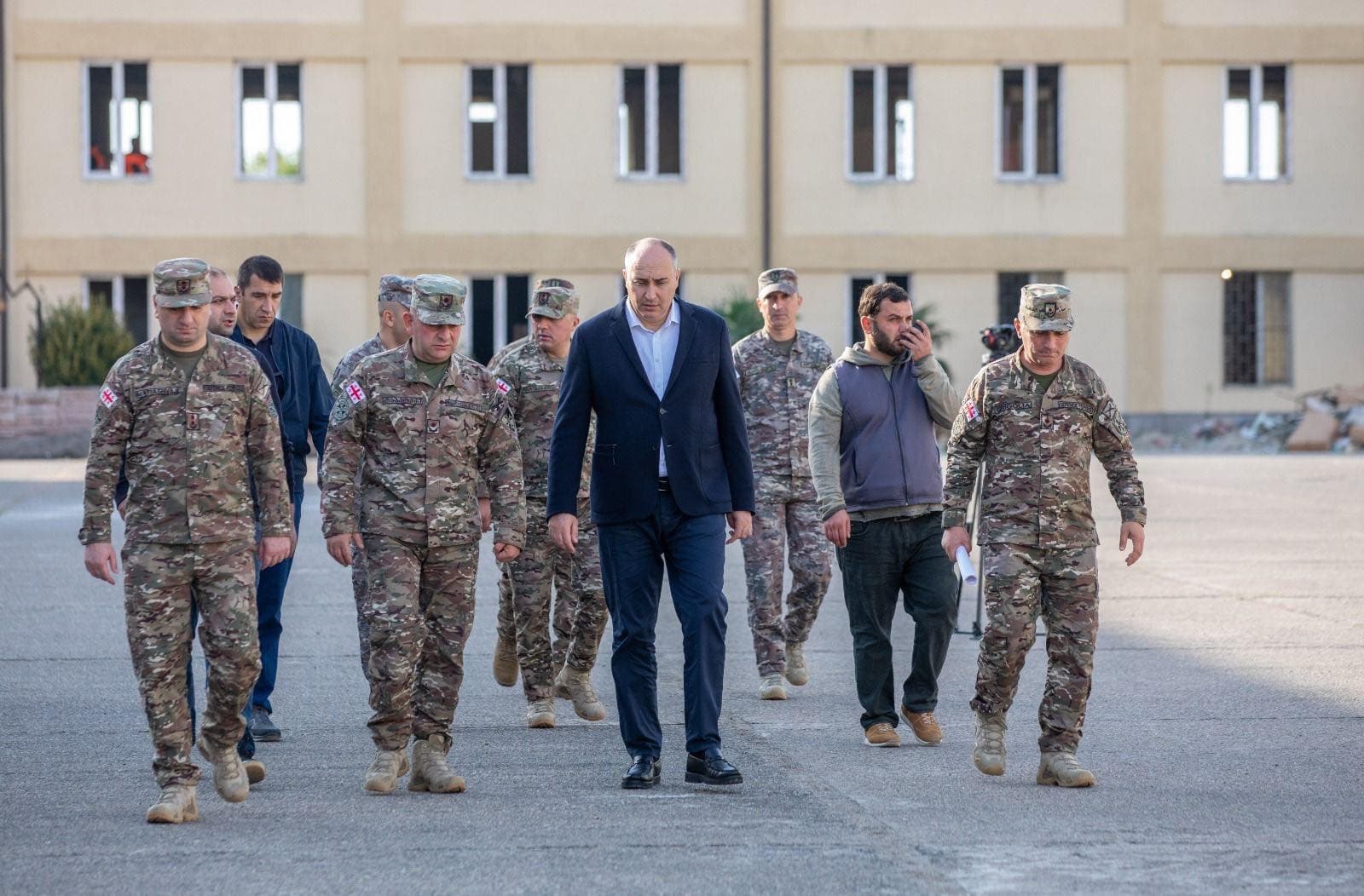 Frontnews image description