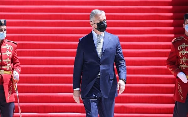 Frontnews image description