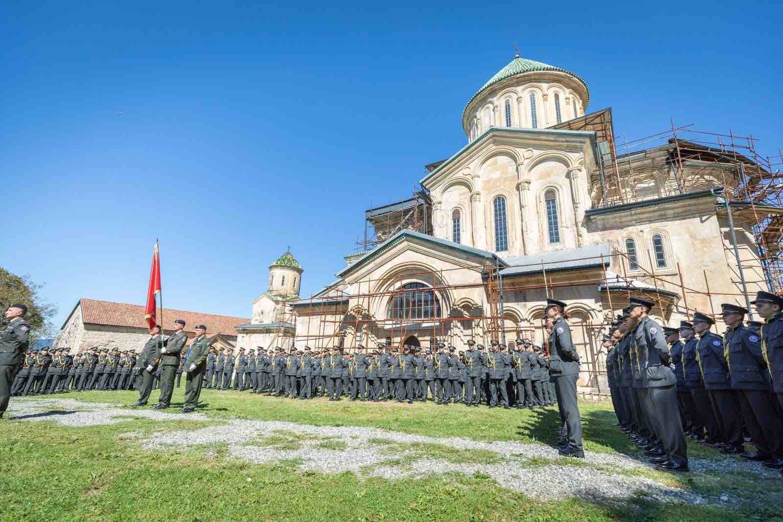 Frontnews image description