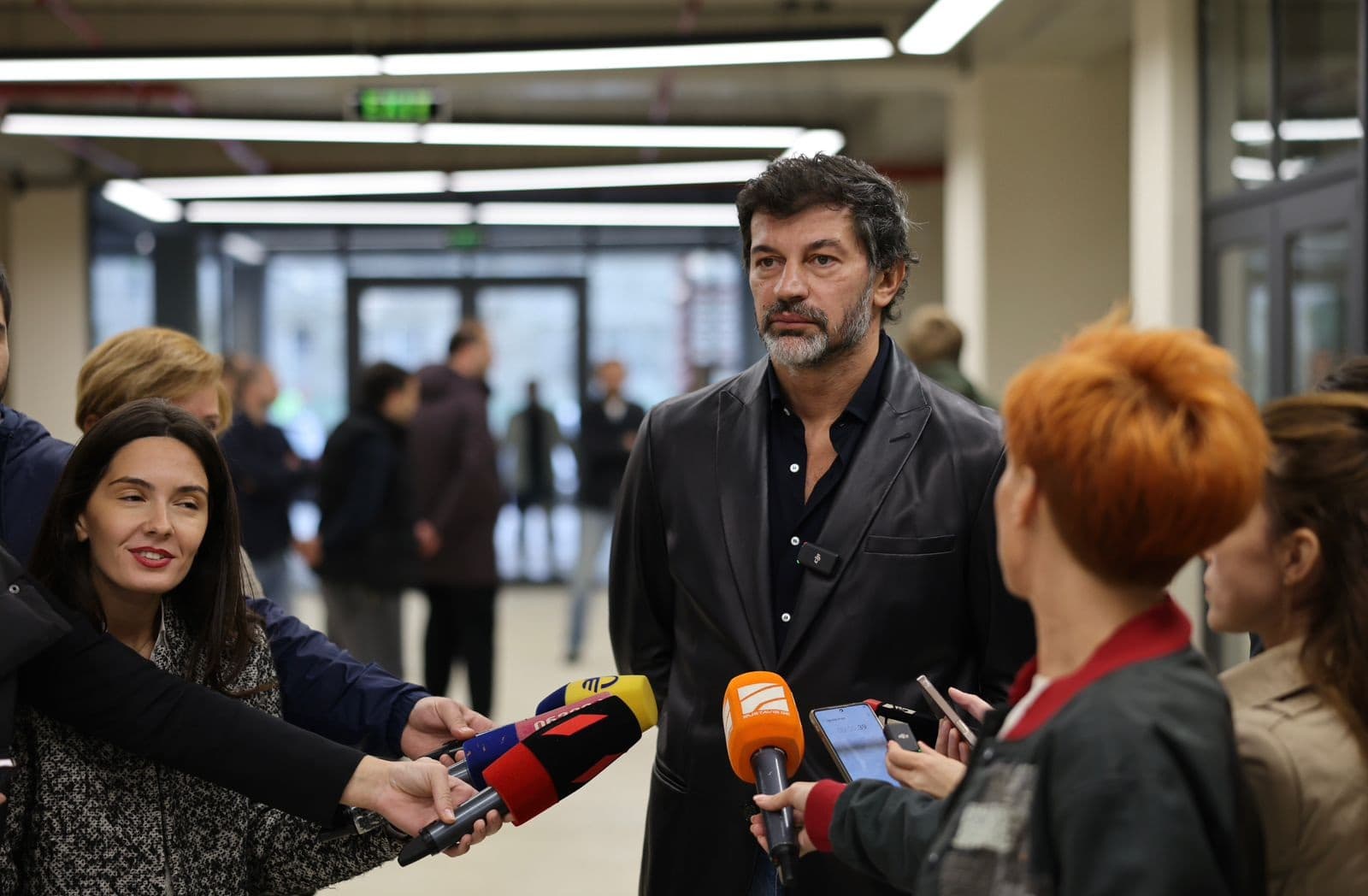 Frontnews image description