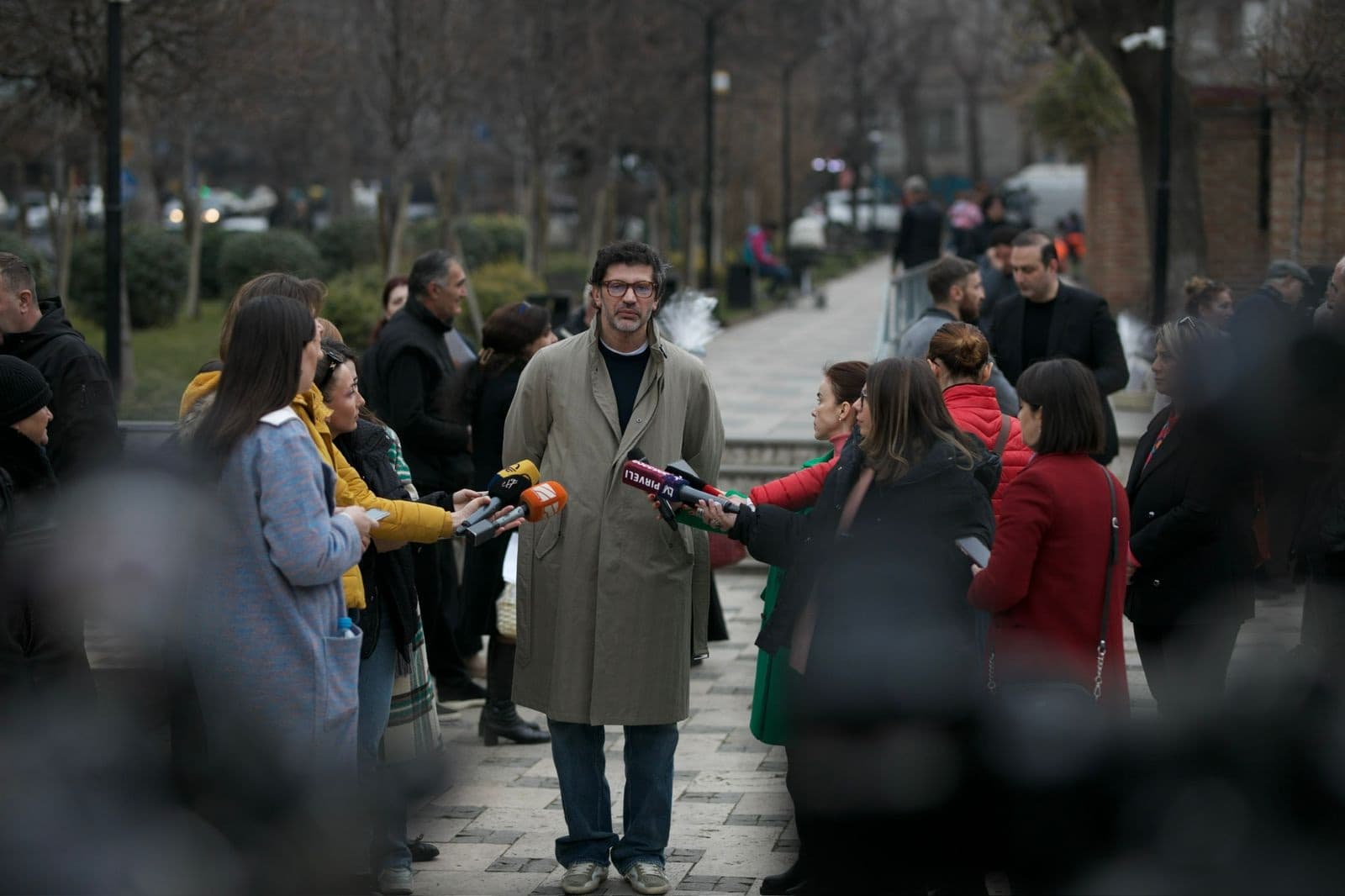 Frontnews image description