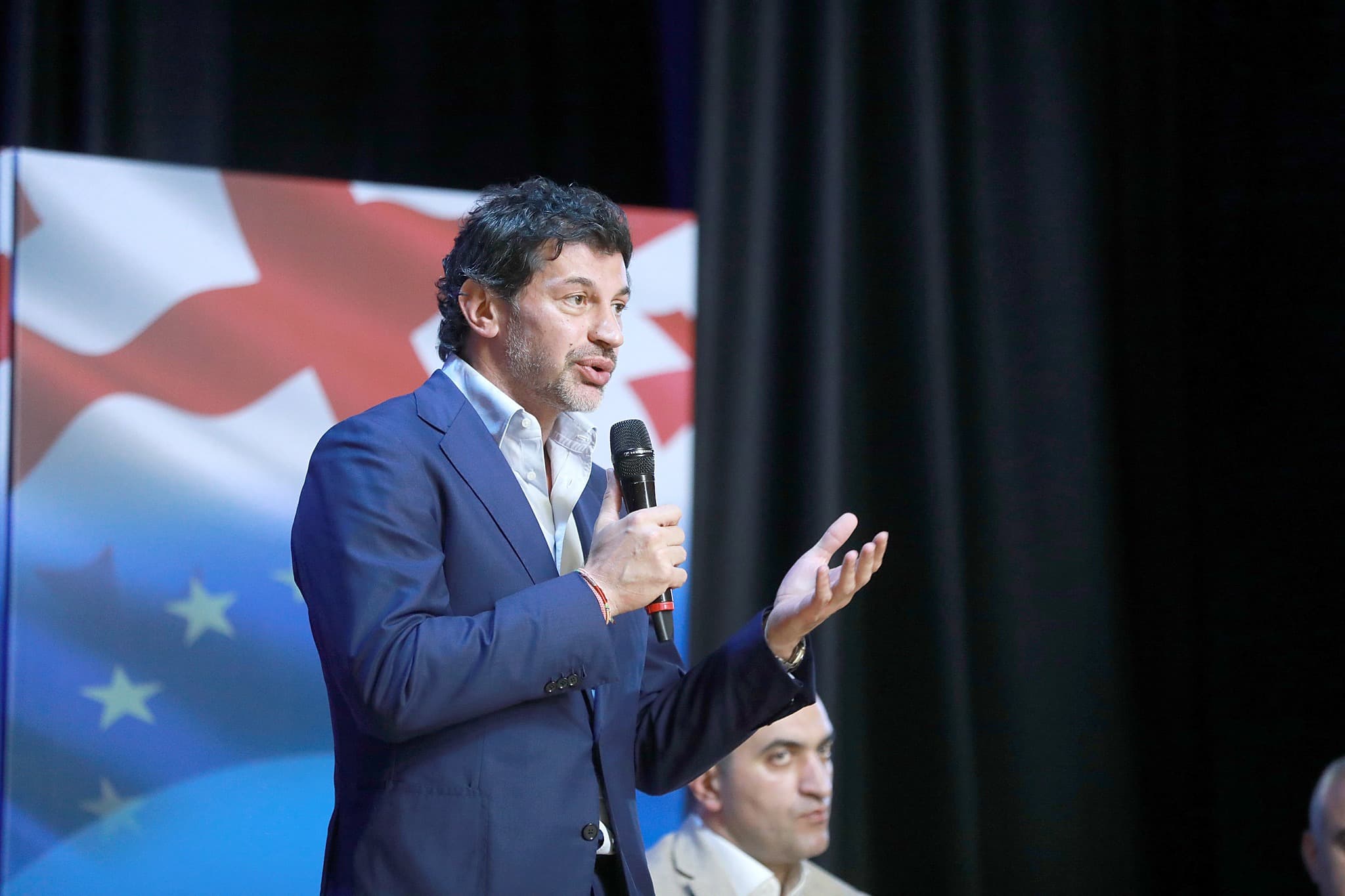 Frontnews image description