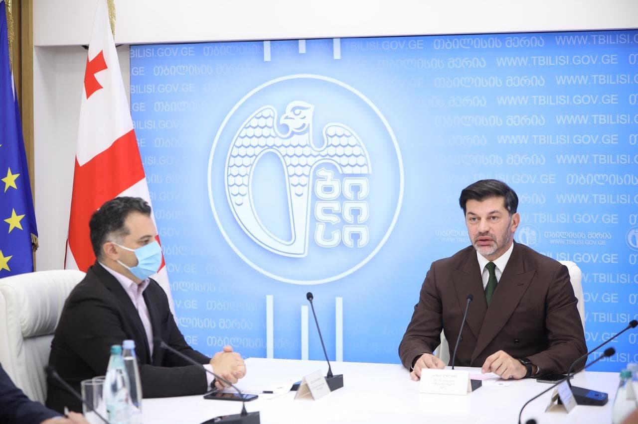 Frontnews image description