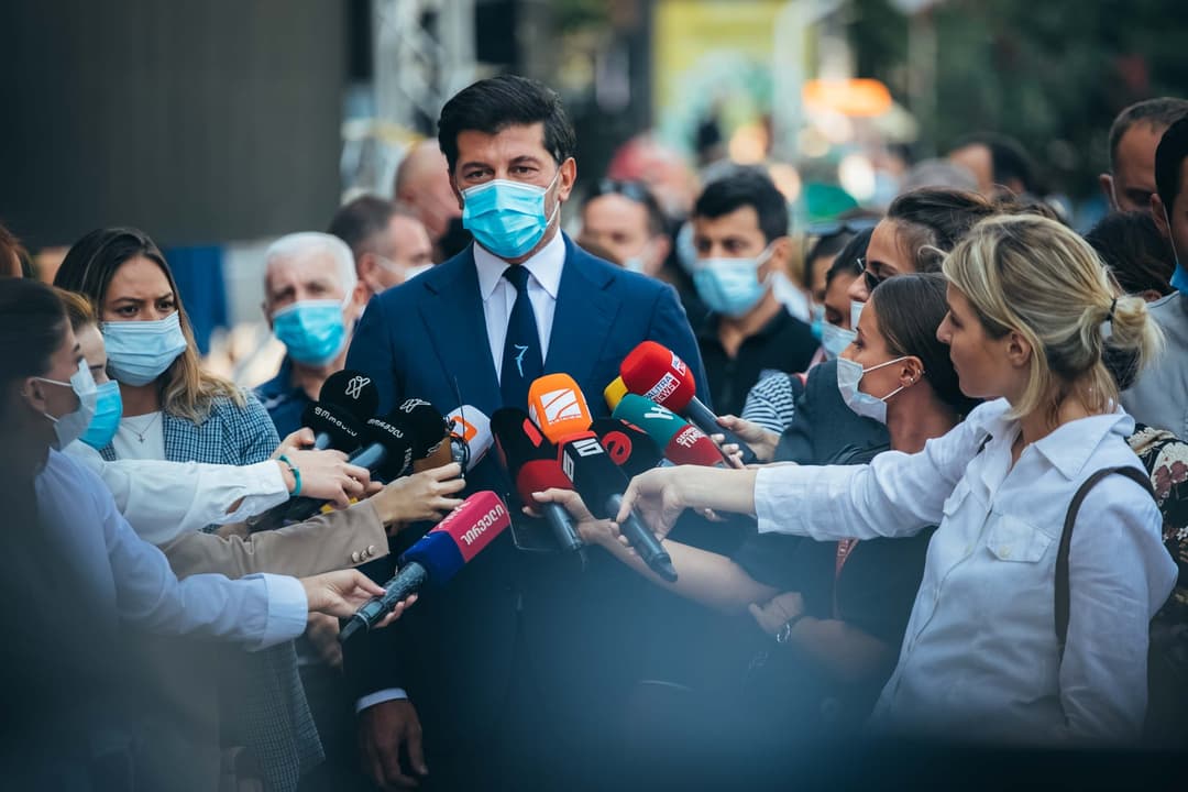 კახა კალაძე – გიორგი გახარიამ თავისი ქმედებებით გააჩინა ეჭვები, შეგიძლიათ ირაკლი კობახიძეს მიმართოთ და აუცილებლად გაგიშლით თემას