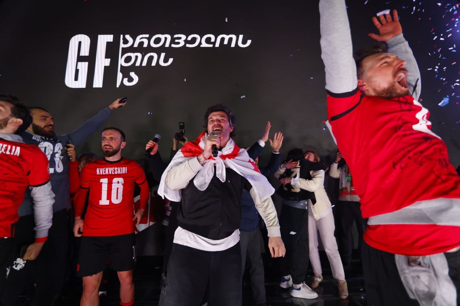 Frontnews image description