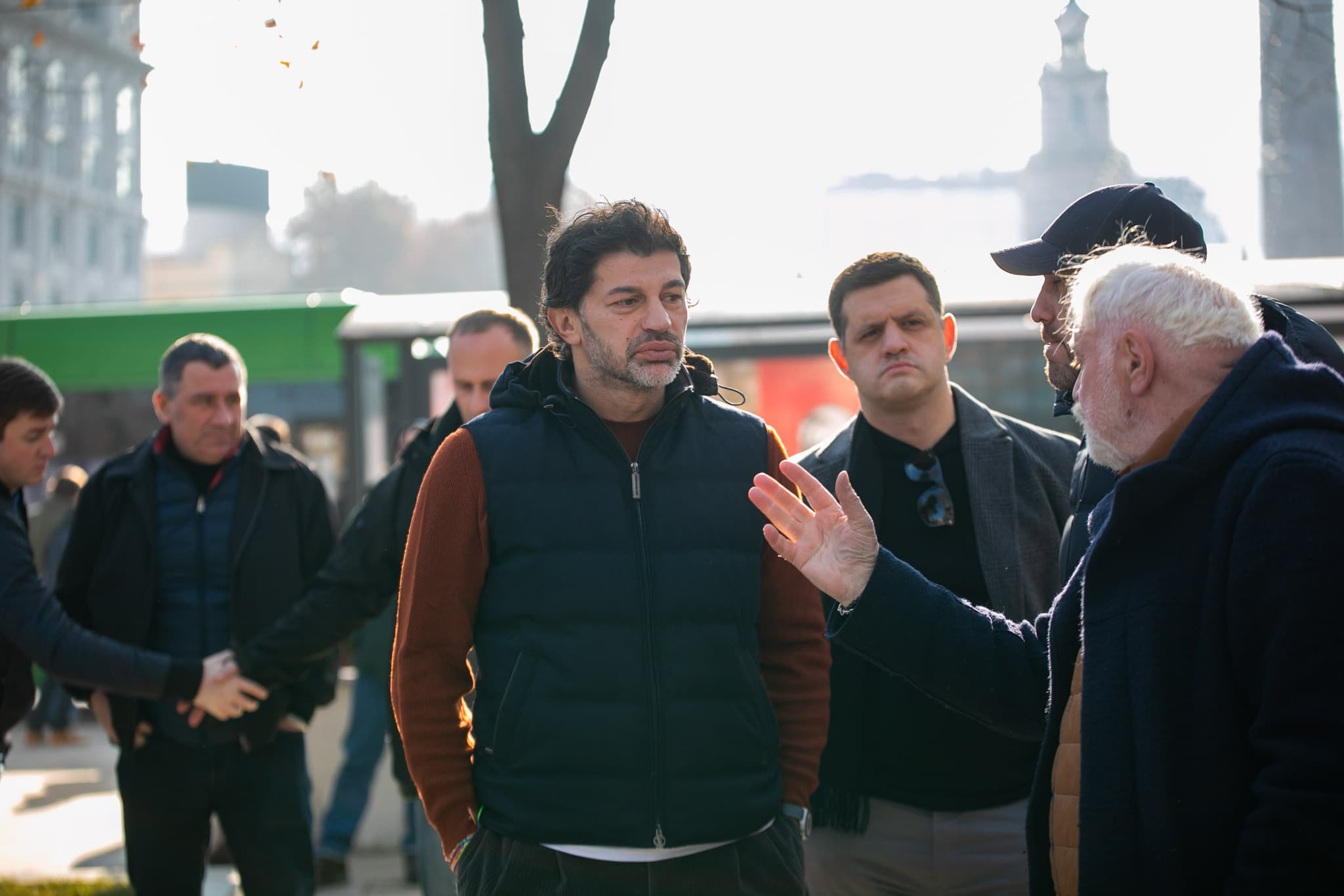 Frontnews image description