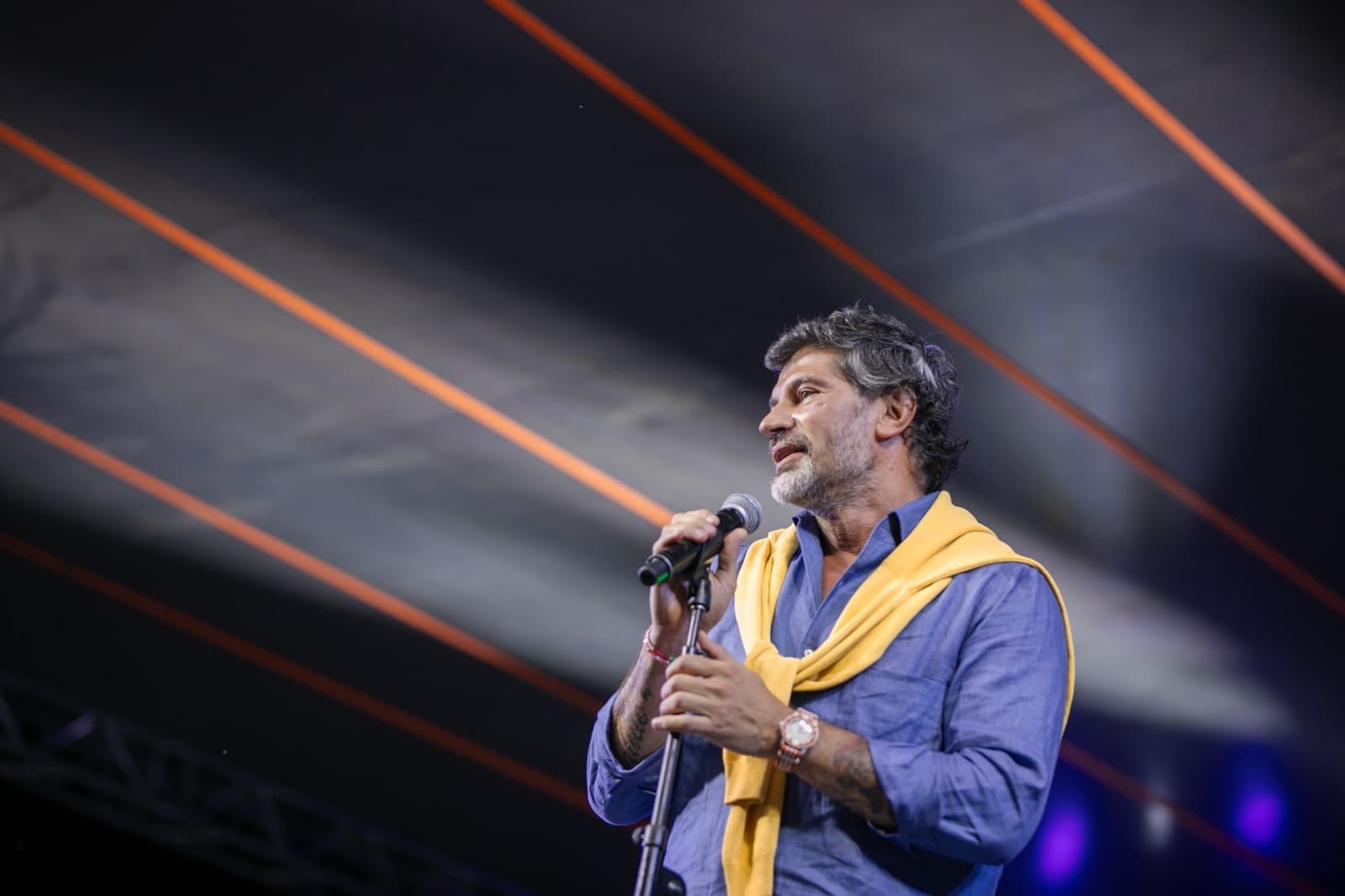 Frontnews image description