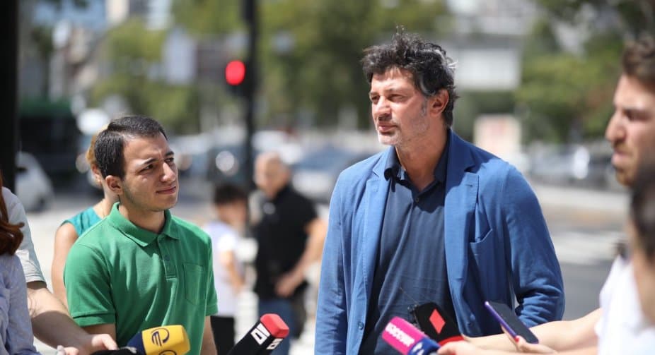 Frontnews image description