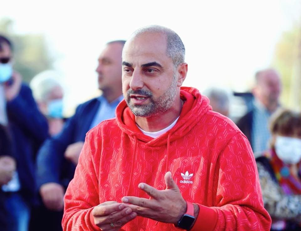 რუსთავში 74-ე უბანზე “ნაციონალური მოძრაობის” წევრი გიორგი კაპანაძე დააკავეს