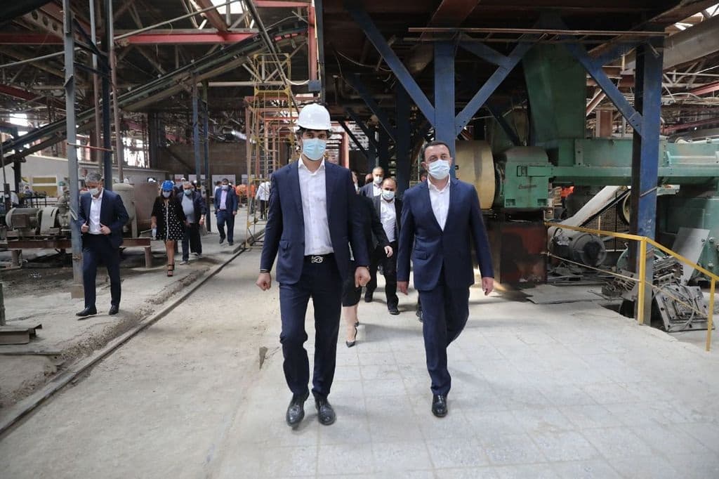 Frontnews image description