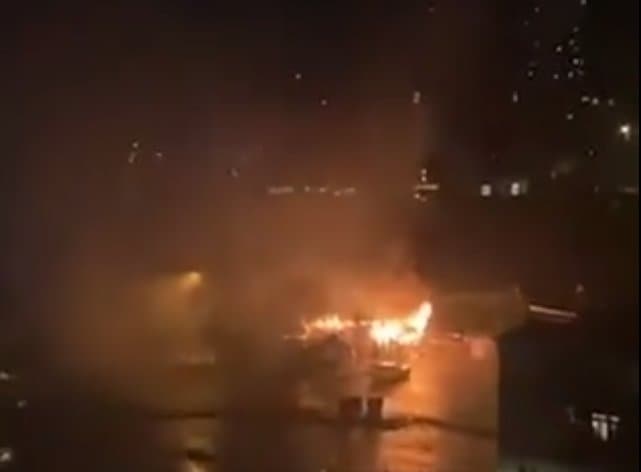 Frontnews image description