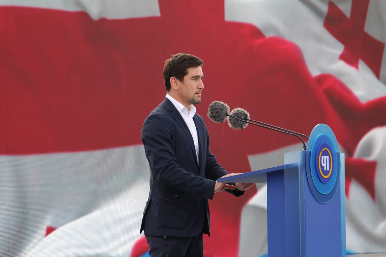 Frontnews image description