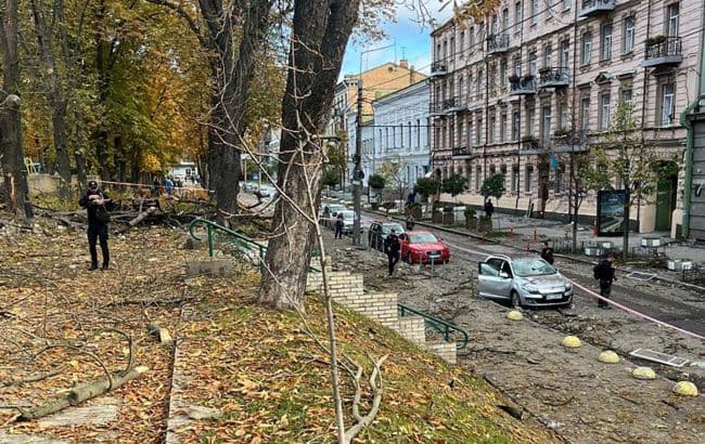 კიევზე სარაკეტო თავდასხმის შედეგად სულ მცირე 8 ადამიანი დაიღუპა, დაშავებულია 24