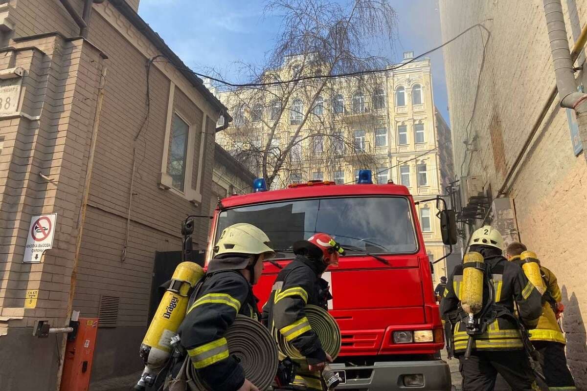 Frontnews image description