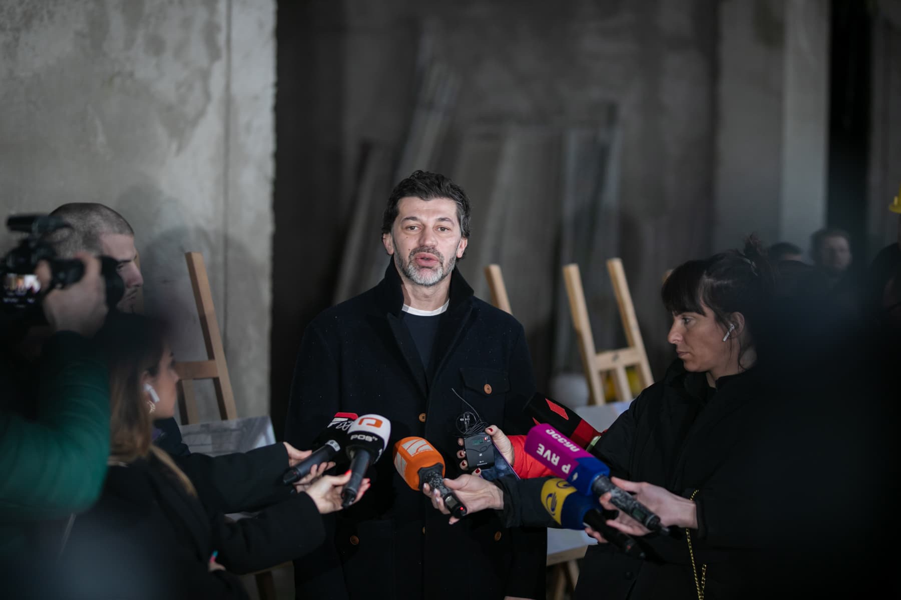 Frontnews image description