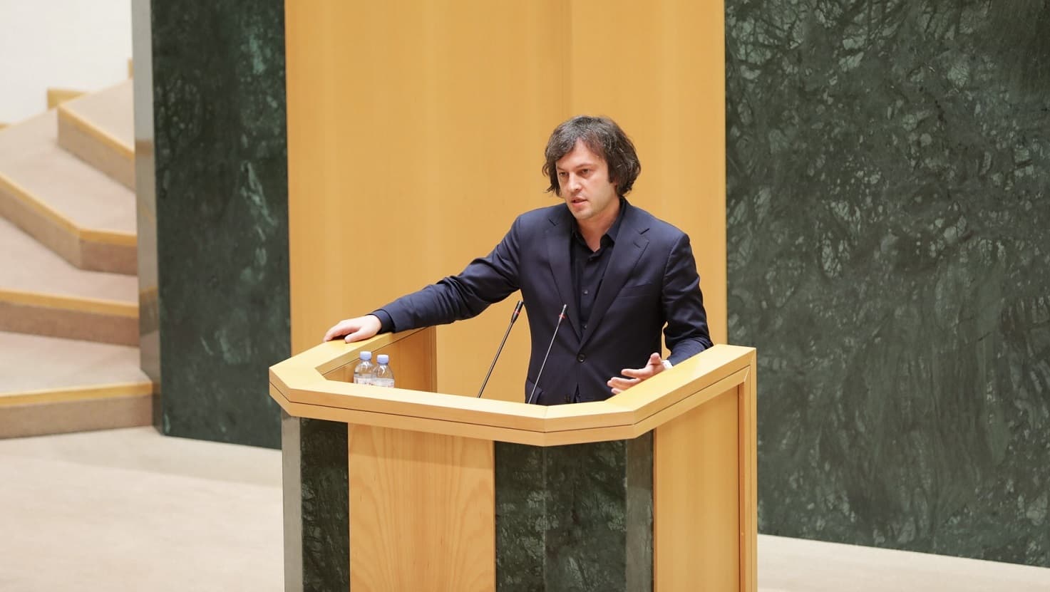 Frontnews image description