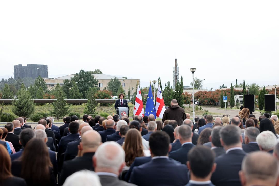 ირაკლი კობახიძემ დაზვერვის სამსახურის მოსამსახურეებს პროფესიული დღე მიულოცა