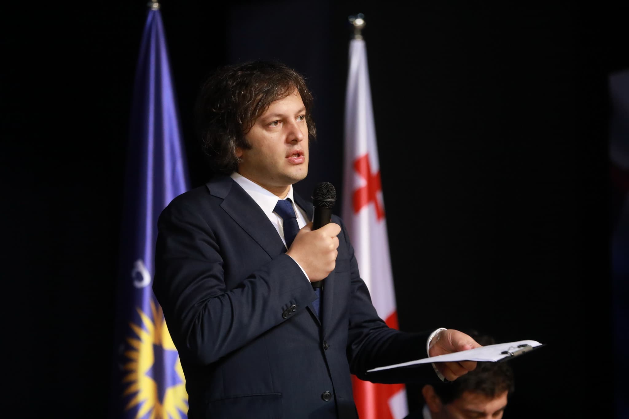 Frontnews image description