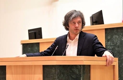 Frontnews image description