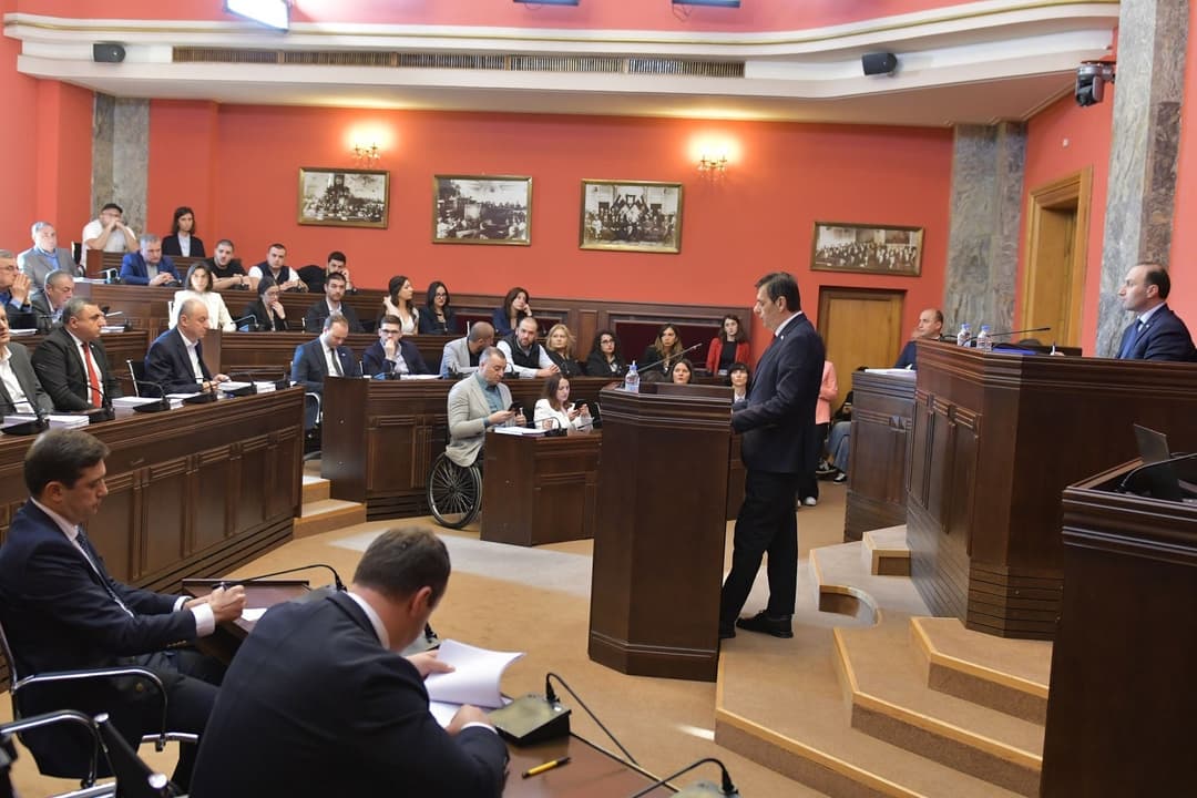 იურიდიულ საკითხთა კომიტეტმა “უცხოური გავლენის გამჭვირვალობის შესახებ“ კანონზე პრეზიდენტის მოტივირებულ შენიშვნებს მხარი არ დაუჭირა