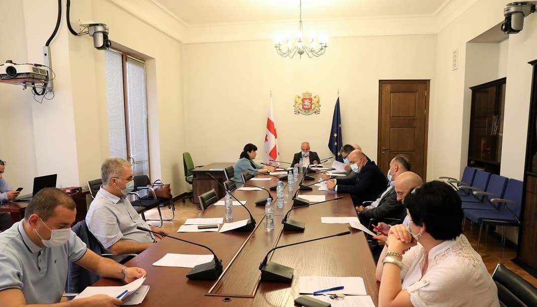 Frontnews image description