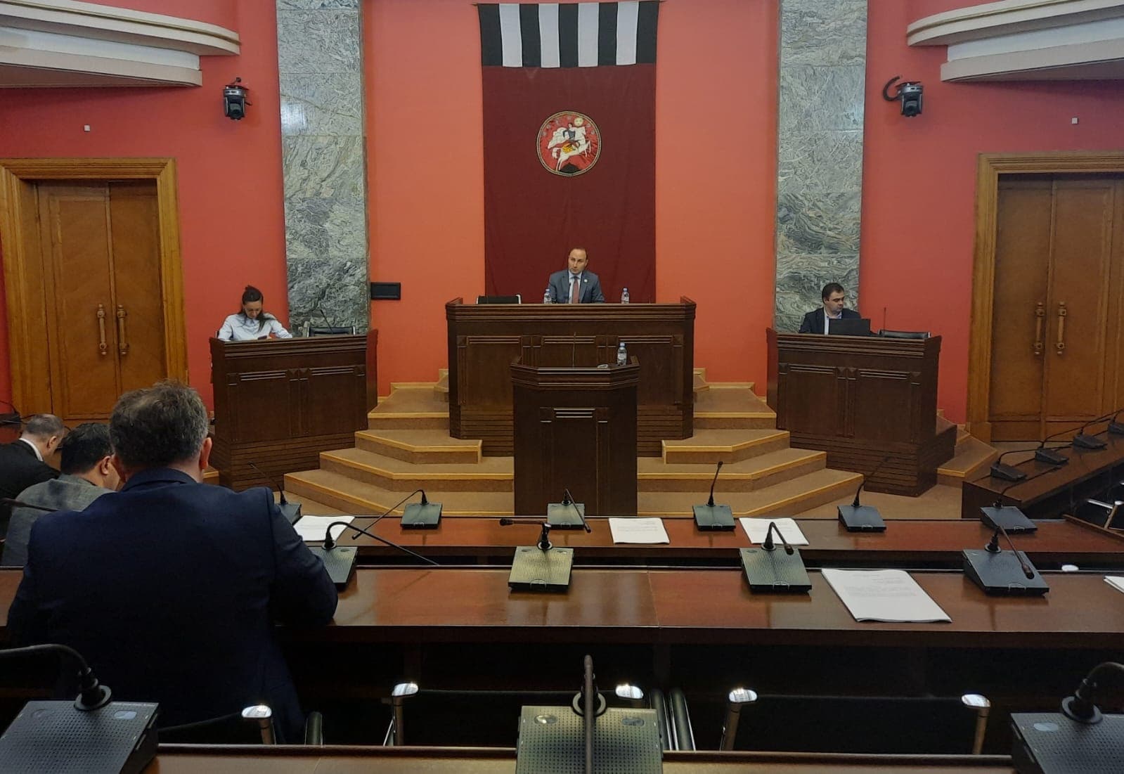 Frontnews image description