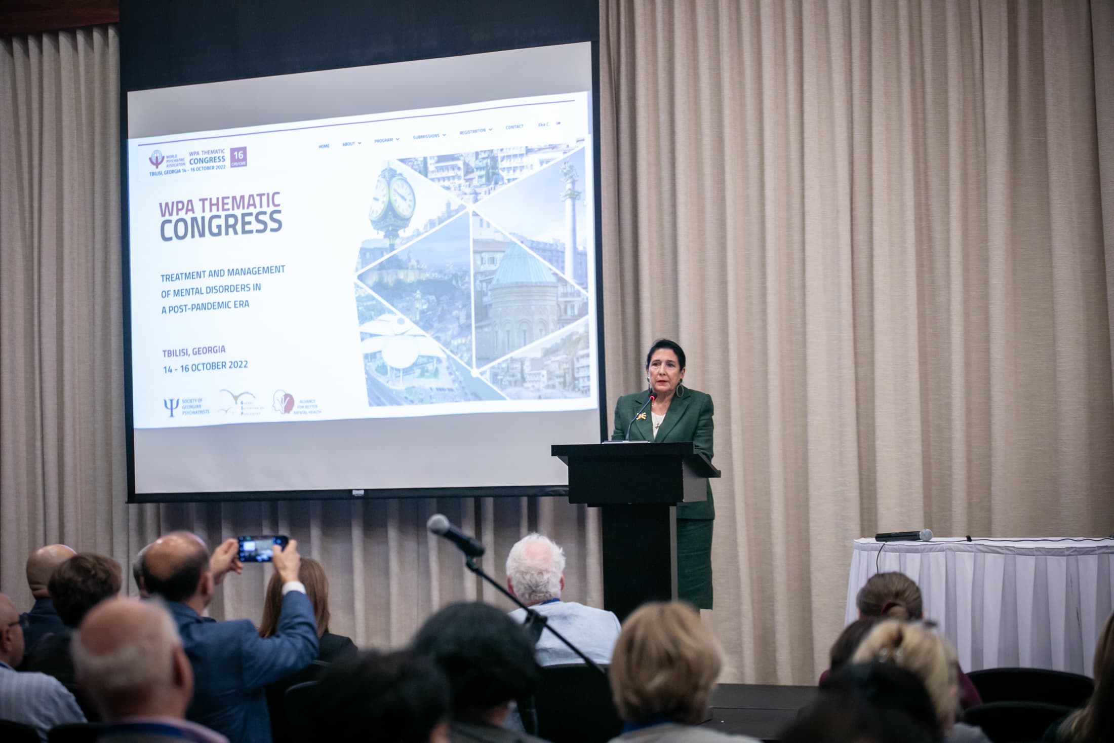 Frontnews image description