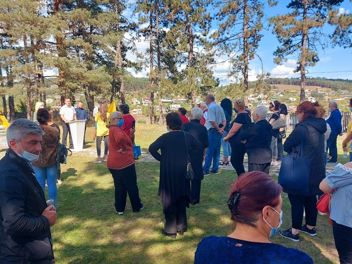 Frontnews image description