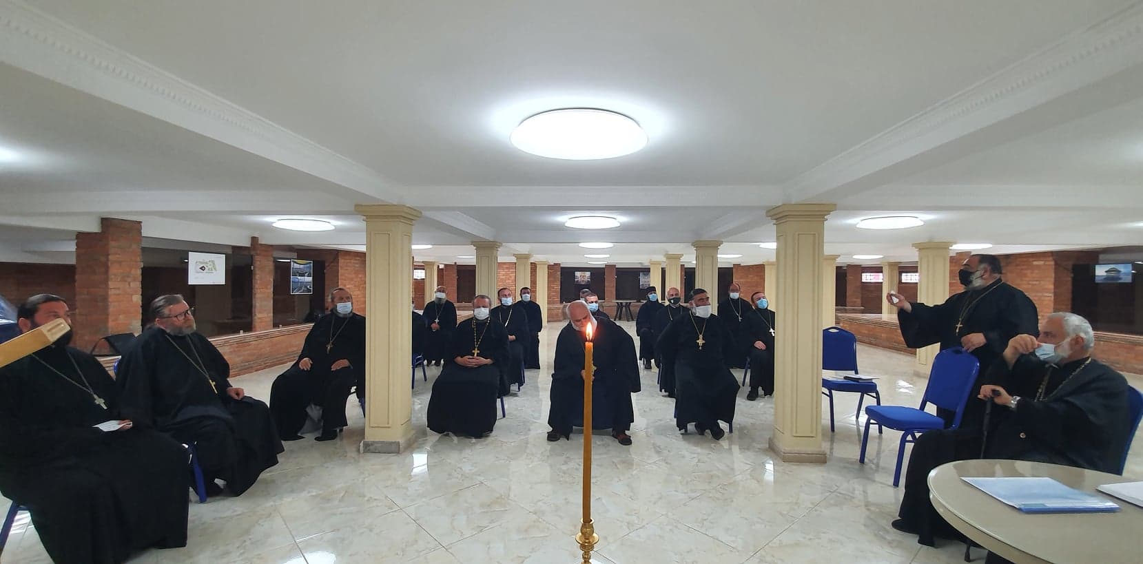 Frontnews image description