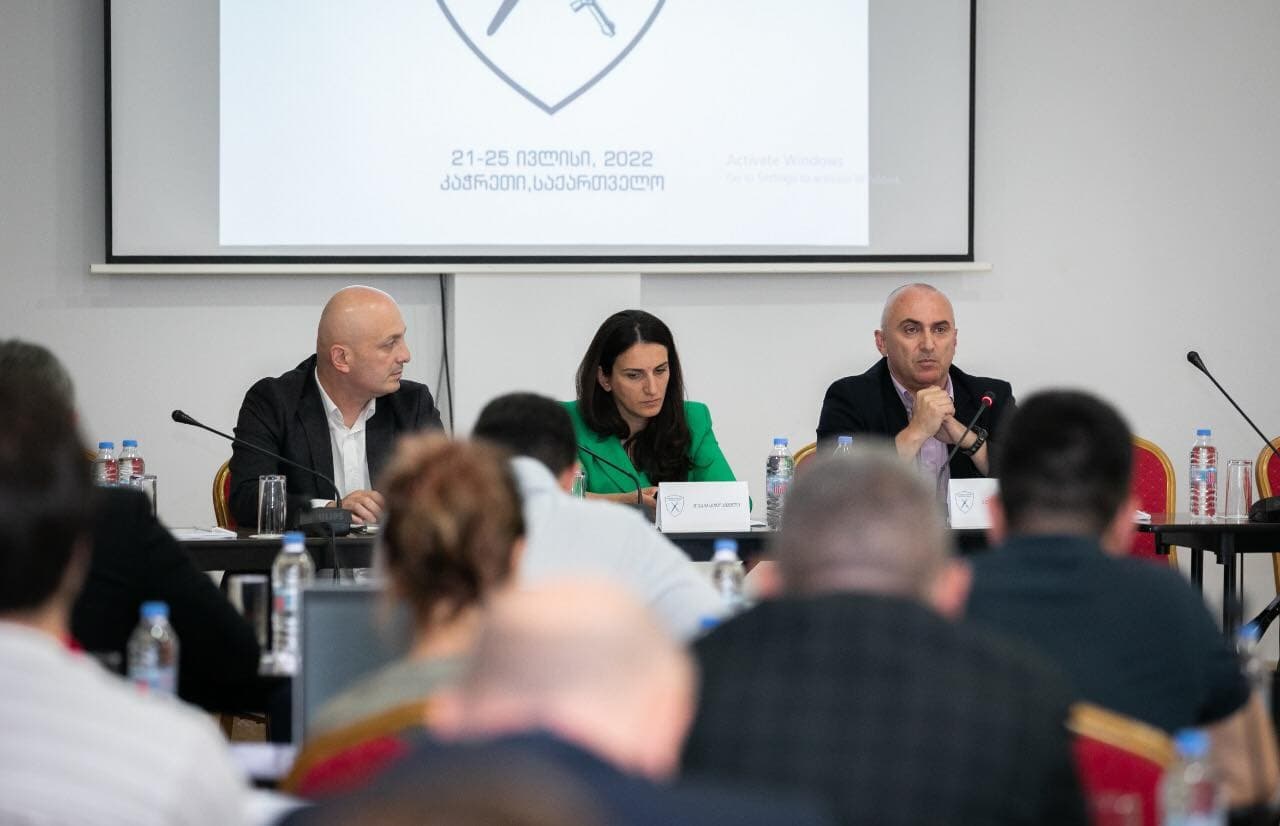 Frontnews image description