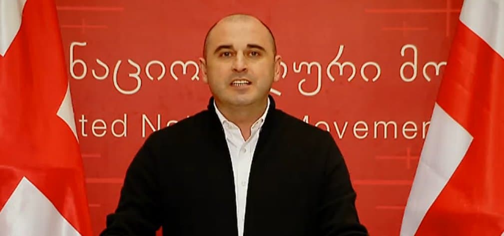 ლევან ხაბეიშვილი – ჯვრის მონასტერი ასევე ინგრევა ივანიშვილისა და წულუკიანის ხელში, ცვივა ქვები, ჩამოდის წყალი, არის ვანდალიზმის ფაქტები