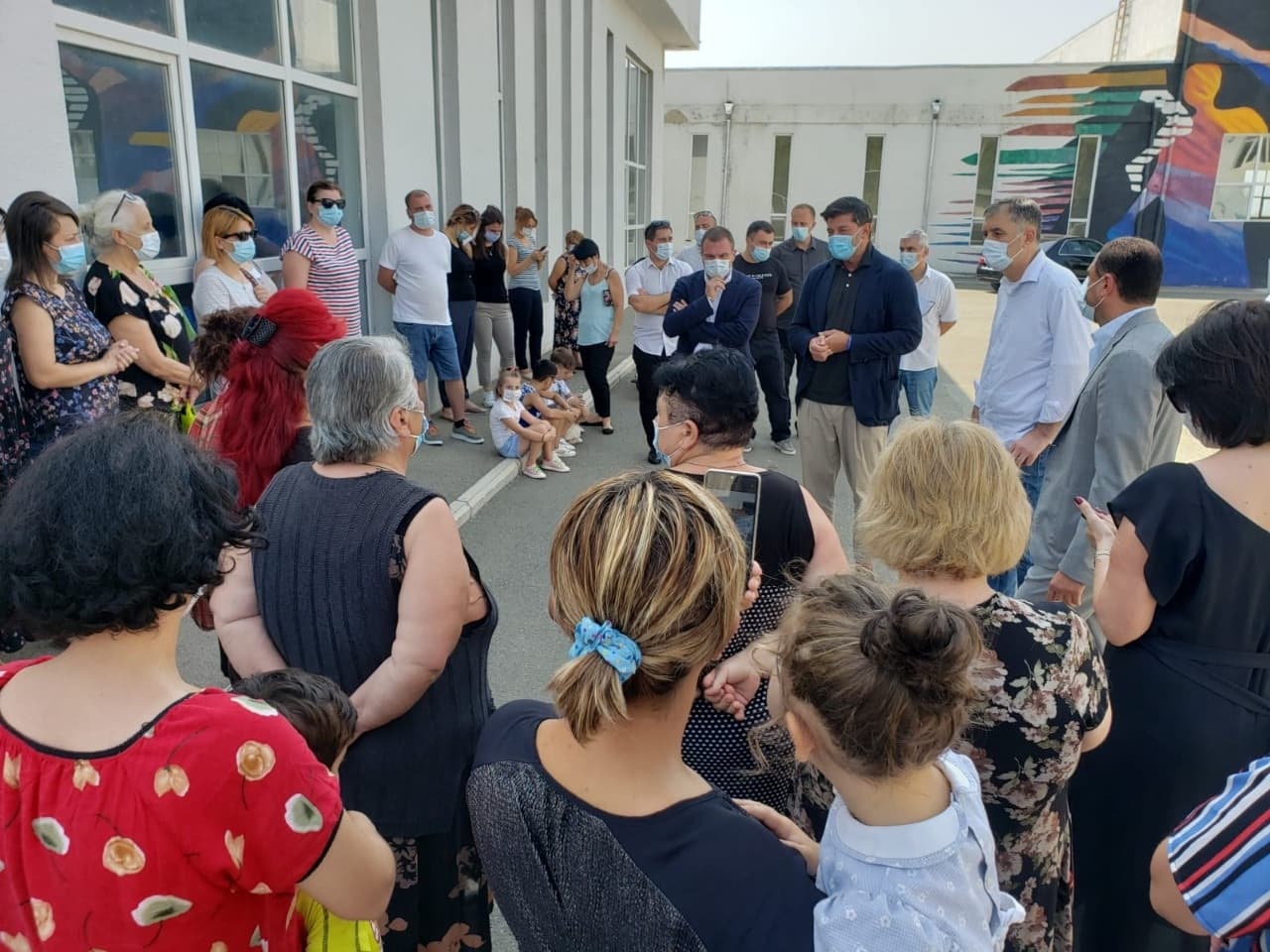 Frontnews image description