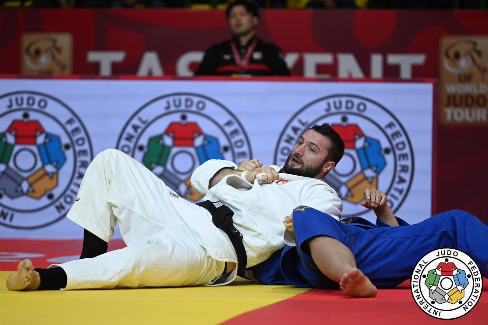 Frontnews image description