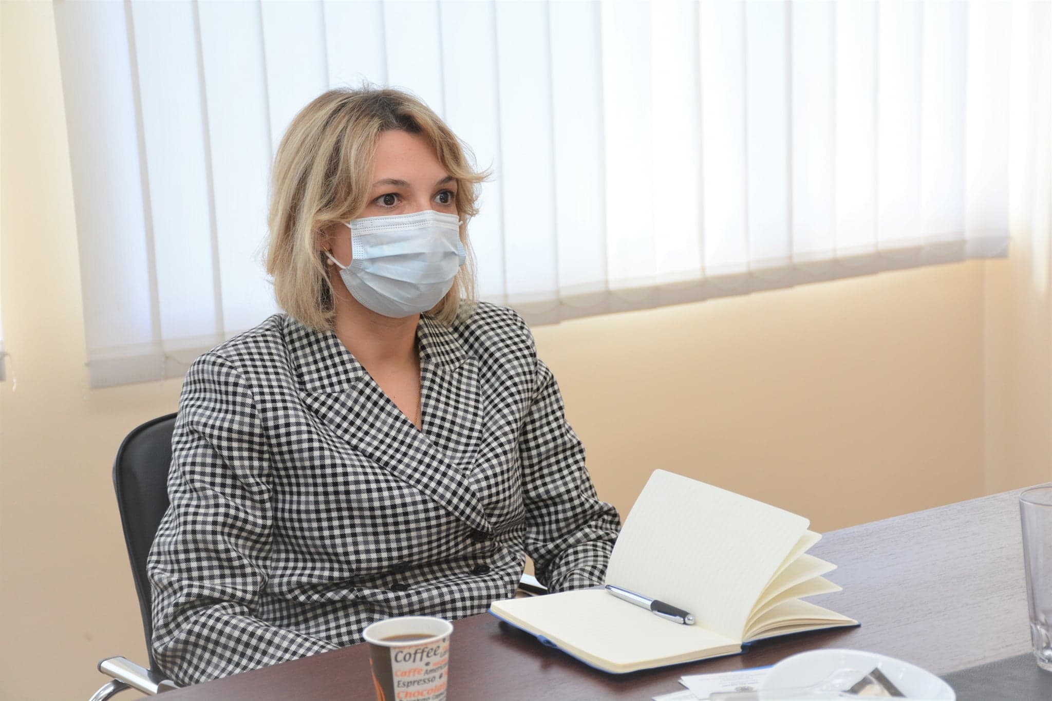 Frontnews image description