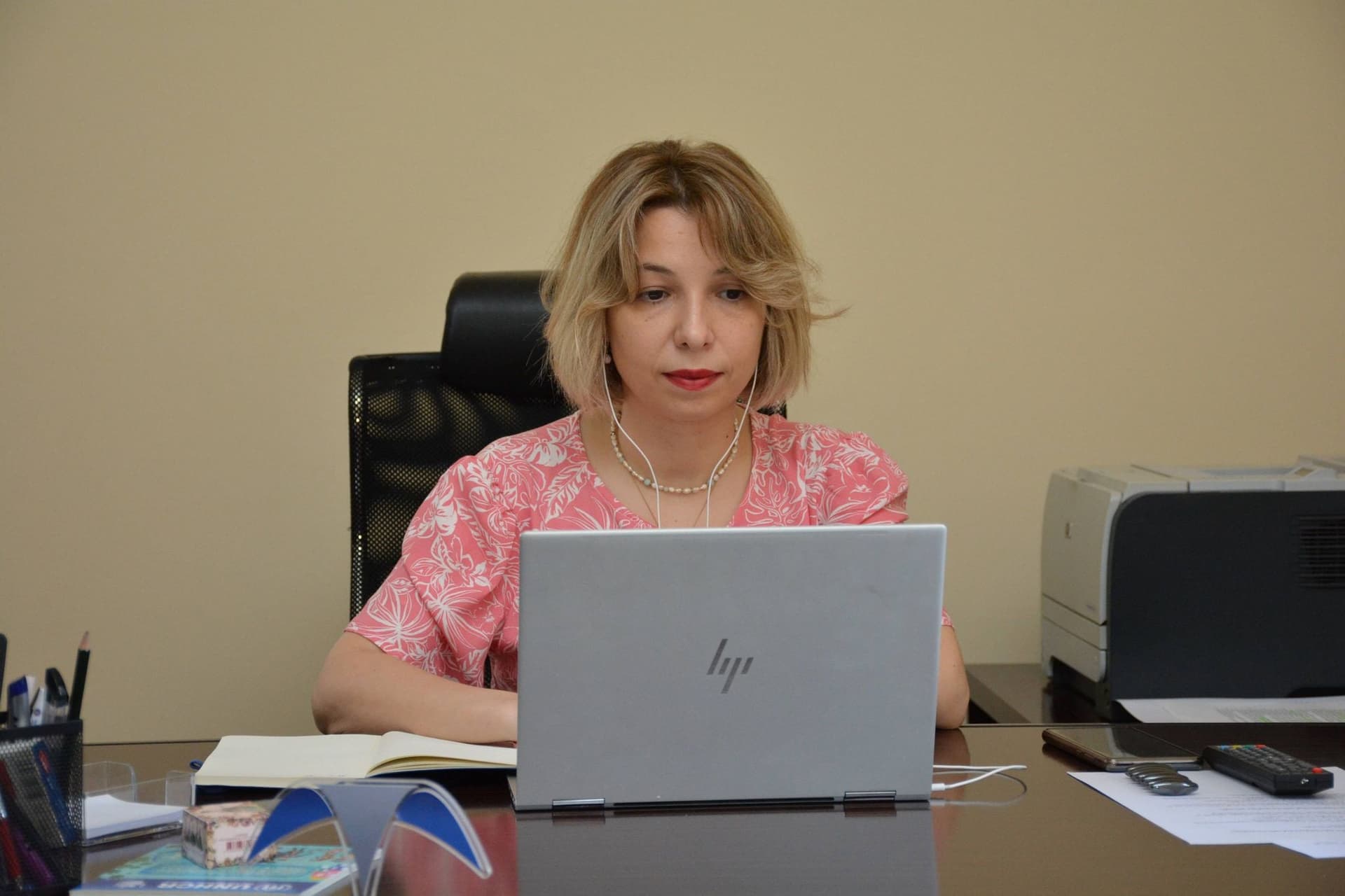 Frontnews image description