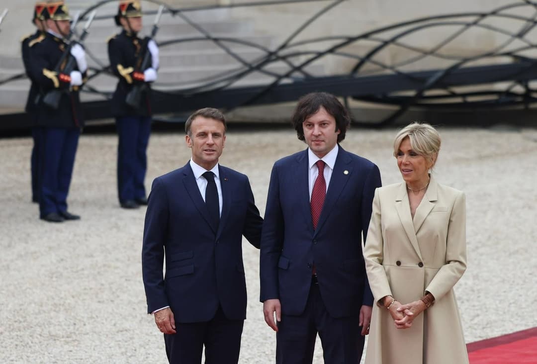 ირაკლი კობახიძე მაკრონის მიერ ოლიმპიადის მონაწილე სახელმწიფოთა ლიდერების პატივსაცემად გამართულ მიღებას დაესწრო