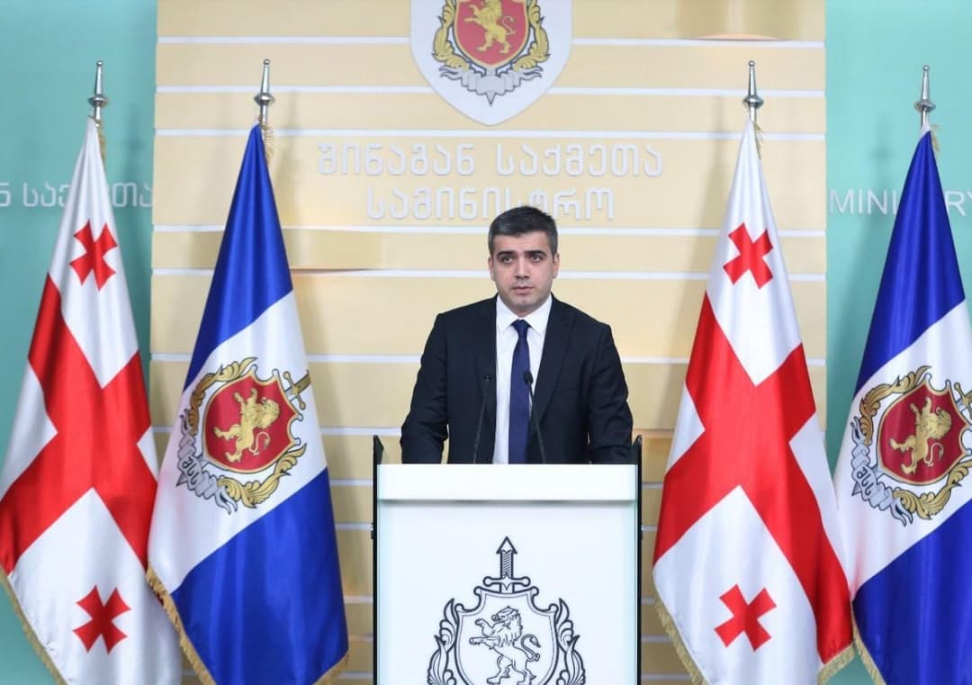 შსს-მ ”ქურდულ სამყაროსთან” კავშირში მყოფი 8 პირი დააკავა, ერთს კი ბრალი დაუსწრებლად წარედგინა